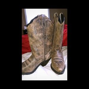 cowgirl boots (womans size 8)